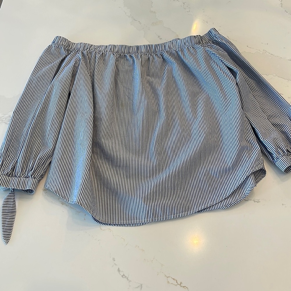 Abercrombie Off the Shoulder Top